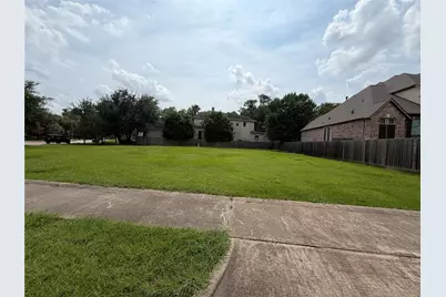9002 Cliffwood Drive, Houston, TX 77096 - Photo 6