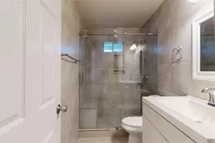 607 W Park St, Sugar Land, TX 77498 - Photo 34