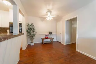 4723 Merwin St, Houston, TX 77027 - Photo 8