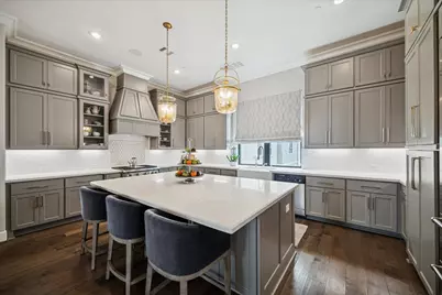 818 Dunleigh Meadows Lane, Houston, TX 77055 - Photo 12