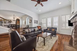 2128 Harold St, Houston, TX 77098 - Photo 4