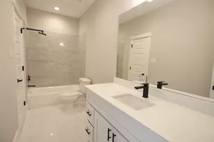 5933 Cebra St, Houston, TX 77091 - Photo 12