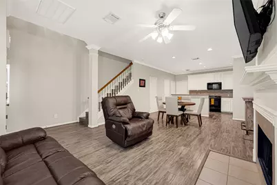 711 W Heights Hollow Lane, Houston, TX 77007 - Photo 10