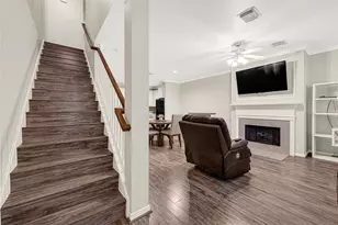 711 W Heights Hollow Ln, Houston, TX 77007 - Photo 14