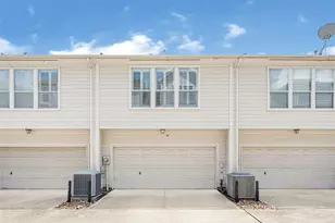 711 W Heights Hollow Ln, Houston, TX 77007 - Photo 22