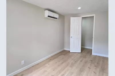 1723 Alta Vista Street #B, Houston, TX 77023 - Photo 4