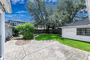614 Val Lena Dr, Houston, TX 77024 - Photo 24