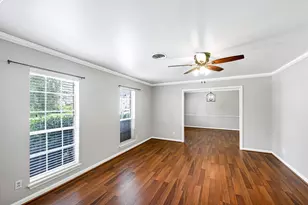 614 Val Lena Dr, Houston, TX 77024 - Photo 4