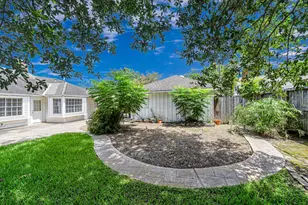 614 Val Lena Dr, Houston, TX 77024 - Photo 26