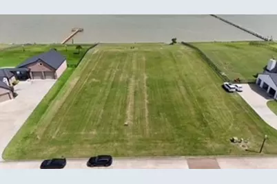 6402 Dow Reef Drive, Beach City, TX 77523 - Photo 10
