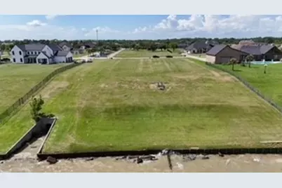 6402 Dow Reef Drive, Beach City, TX 77523 - Photo 12