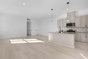 7905 Cora St, Houston, TX 77088 - Photo 4
