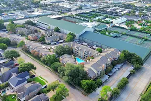 11201 Lynbrook Dr, Houston, TX 77042 - Photo 38