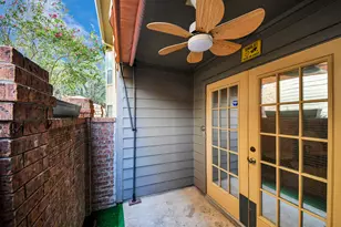 11201 Lynbrook Dr, Houston, TX 77042 - Photo 30