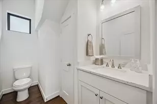 618 E 28th St, Houston, TX 77008 - Photo 14