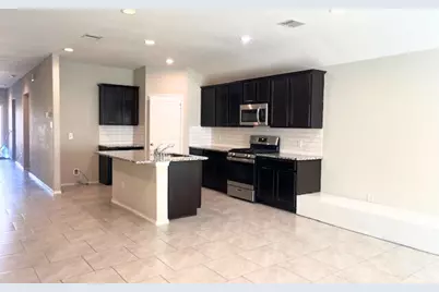 8310 Rose Petals Lane, Rosharon, TX 77583 - Photo 4