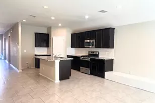 8310 Rose Petals Ln, Rosharon, TX 77583 - Photo 4