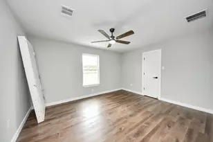 1218 Des Jardines St, Houston, TX 77023 - Photo 30