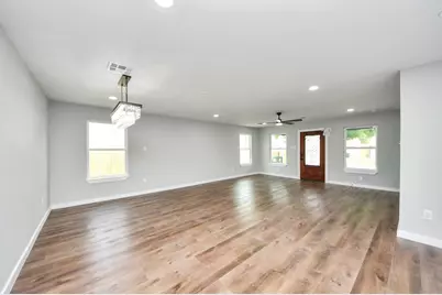 1218 Des Jardines Street #A, Houston, TX 77023 - Photo 10