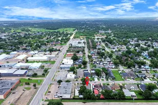 1218 Des Jardines St, Houston, TX 77023 - Photo 36