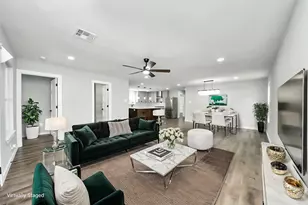 1218 Des Jardines St, Houston, TX 77023 - Photo 6