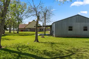 3913 County Rd 106, Bay City, TX 77414 - Photo 28