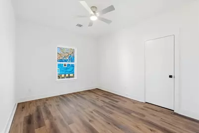214 S Y Street, La Porte, TX 77571 - Photo 10