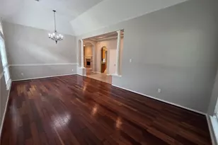 5218 Cottonwood Creek Ln, League City, TX 77573 - Photo 4