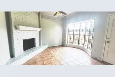 7700 Creekbend Drive #6, Houston, TX 77071 - Photo 4