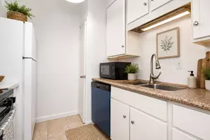 10047 Westpark Dr, Houston, TX 77042 - Photo 12