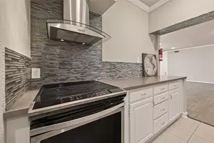 4024 Breakwood Dr, Houston, TX 77025 - Photo 18
