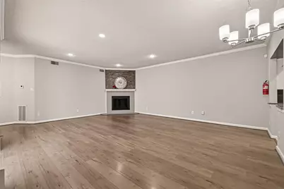 4024 Breakwood Drive, Houston, TX 77025 - Photo 8