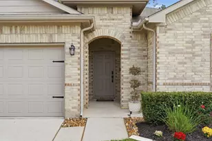 11742 Bari Reef Ln, Conroe, TX 77304 - Photo 2
