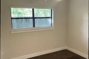 618 E 40th St, Houston, TX 77022 - Photo 12