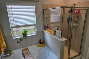 1942 Bending Green Dr, Rosharon, TX 77583 - Photo 20