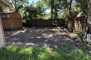 306 Ash Ln, Daisetta, TX 77575 - Photo 4