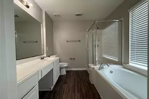 2325 Shady Tree Ln, Conroe, TX 77301 - Photo 8