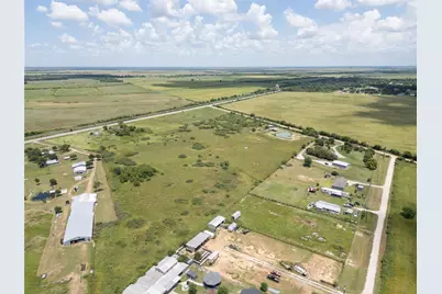 322 County Road 248, East Bernard, TX 77435 - Photo 2
