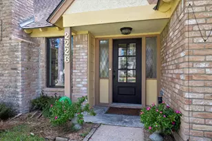 2226 Hidden Creek Dr, Houston, TX 77339 - Photo 4