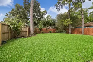 2226 Hidden Creek Dr, Houston, TX 77339 - Photo 20