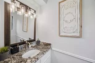 2226 Hidden Creek Dr, Houston, TX 77339 - Photo 12