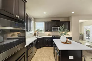 9730 Suffolk Downs Dr, Mont Belvieu, TX 77523 - Photo 18