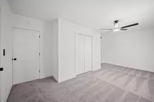 5874 Belneath St, Houston, TX 77033 - Photo 8