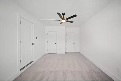 5874 Belneath Street, Houston, TX 77033 - Photo 10
