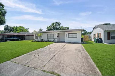 5874 Belneath Street, Houston, TX 77033 - Photo 2