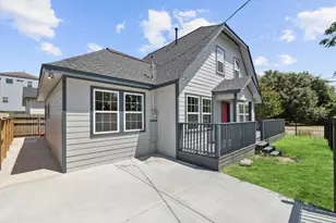 2220 Holman St, Houston, TX 77004 - Photo 2