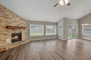 8406 Woodland Willows Dr, Houston, TX 77083 - Photo 6
