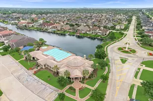 18011 Darling Point Ct, Cypress, TX 77429 - Photo 2