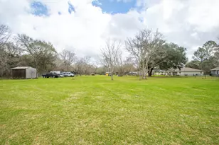 2930 W Shane St, Alvin, TX 77511 - Photo 20