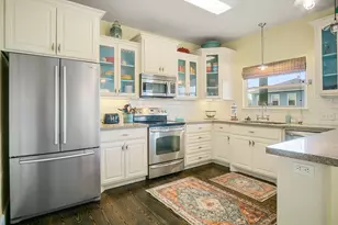 122 Ocean View Dr, Crystal Beach, TX 77650 - Photo 8